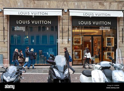 Louis Vuitton Padova Store in Padova, Italy 